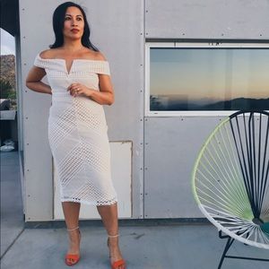 MISSGUIDED white lace dress